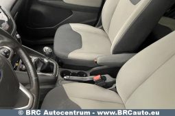 Ford Tourneo Courier 1.5 TDCi 2020 full