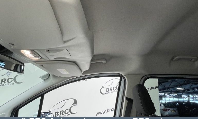 Ford Tourneo Courier 1.5 TDCi 2020 full