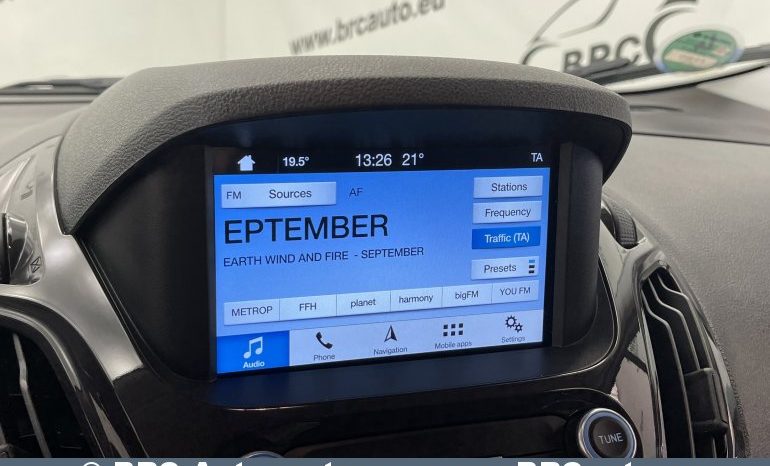 Ford Tourneo Courier 1.5 TDCi 2020 full
