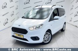 Ford Tourneo Courier 1.5 TDCi 2020 full