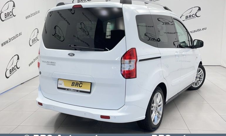 Ford Tourneo Courier 1.5 TDCi 2020 full