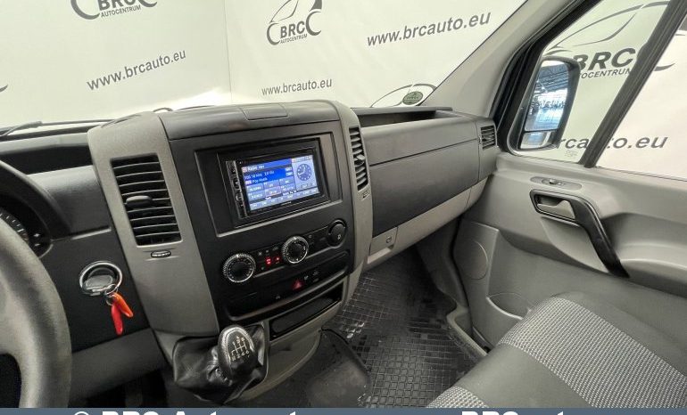Mercedes-Benz Sprinter 516 CDI 2012 full