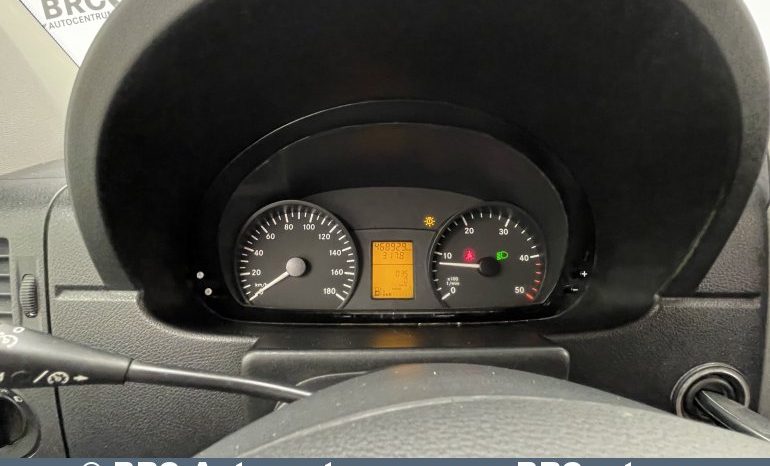 Mercedes-Benz Sprinter 516 CDI 2012 full