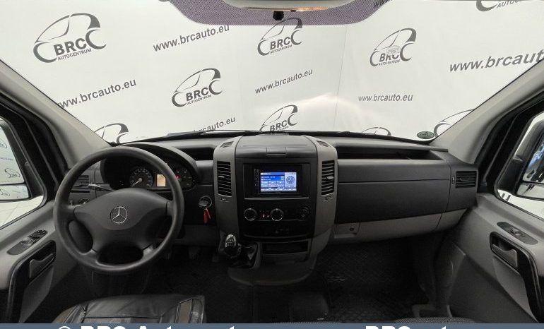 Mercedes-Benz Sprinter 516 CDI 2012 full