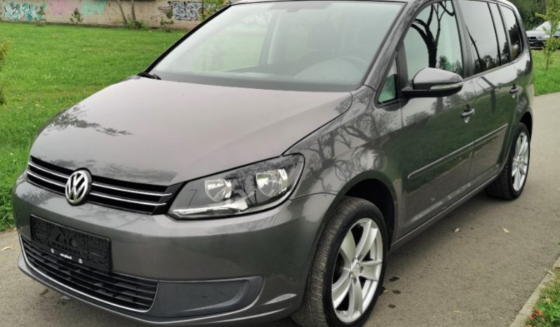 Volkswagen Touran 2012 full