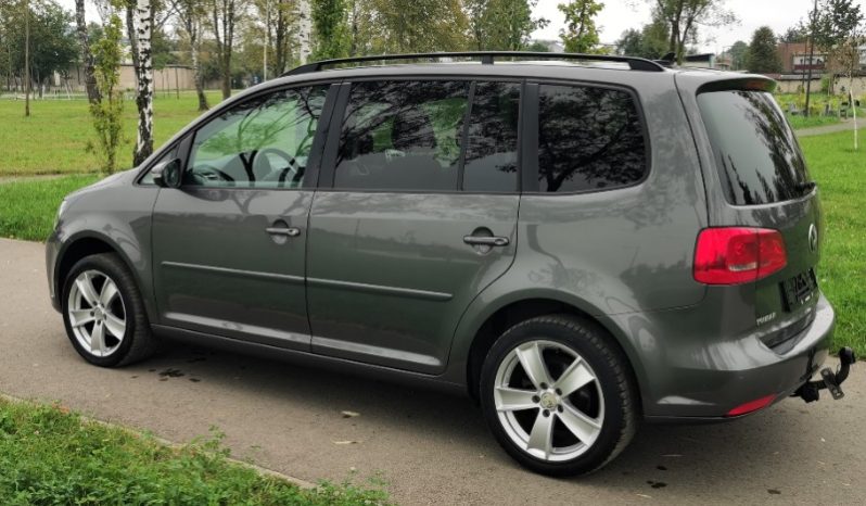 Volkswagen Touran 2012 full