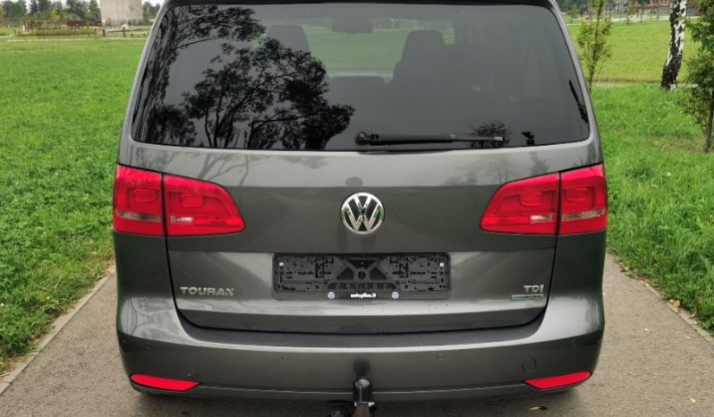 Volkswagen Touran 2012 full