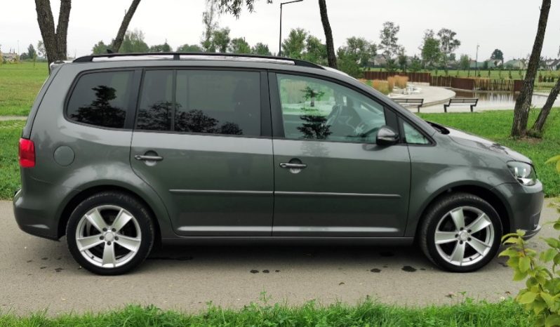 Volkswagen Touran 2012 full