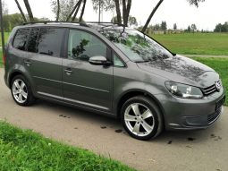 Volkswagen Touran 2012 full