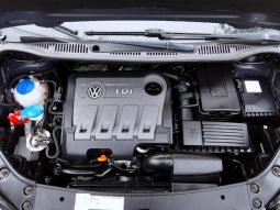 Volkswagen Touran 2012 full