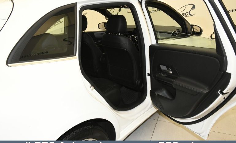 Mercedes-Benz B 180 d Automatas 2019 full