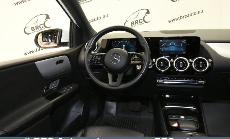 Mercedes-Benz B 180 d Automatas 2019 full