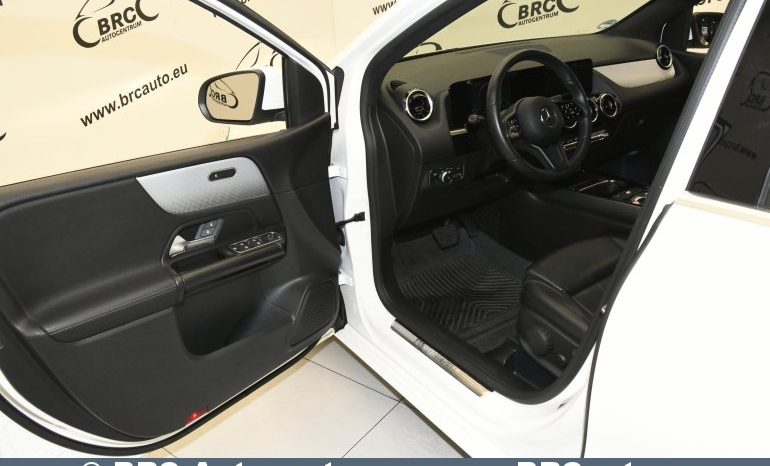 Mercedes-Benz B 180 d Automatas 2019 full