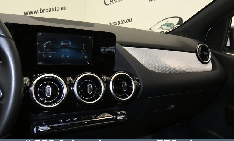Mercedes-Benz B 180 d Automatas 2019 full