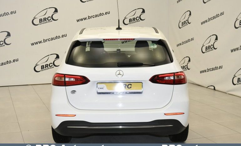 Mercedes-Benz B 180 d Automatas 2019 full