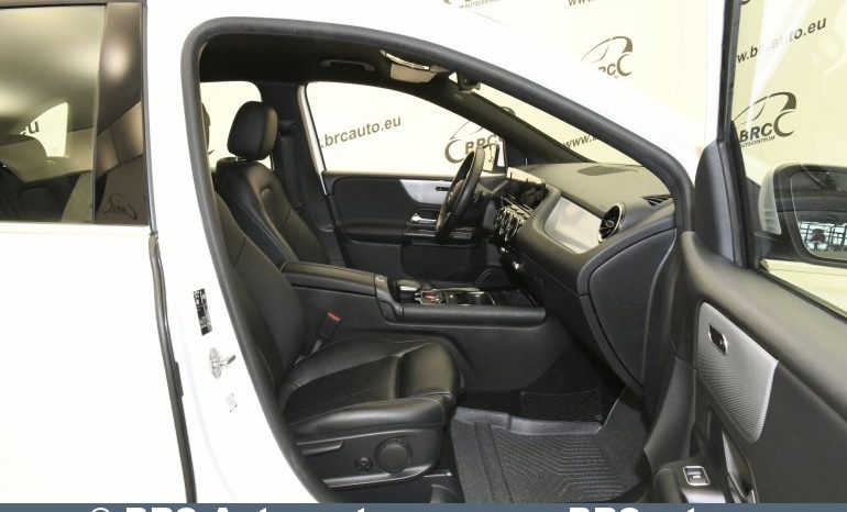 Mercedes-Benz B 180 d Automatas 2019 full