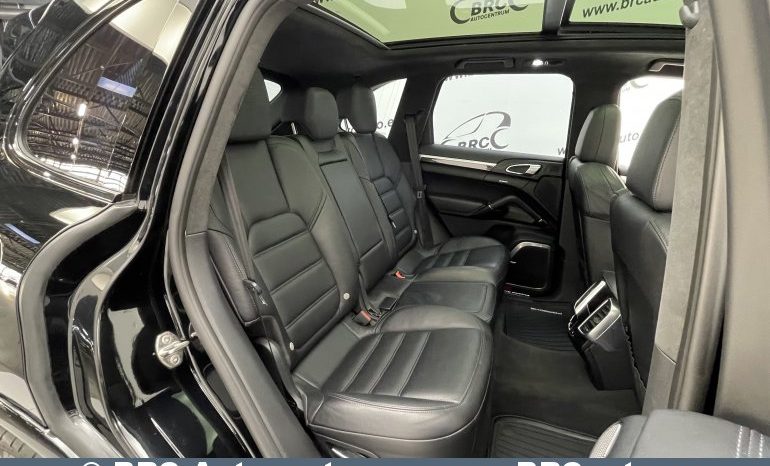 Porsche Cayenne 4.8 Turbo S Automatas 2015 full