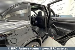 Porsche Cayenne 4.8 Turbo S Automatas 2015 full