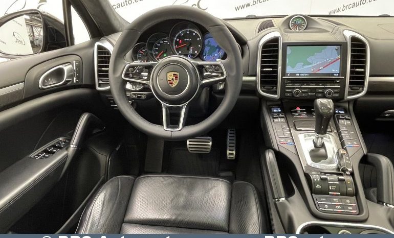 Porsche Cayenne 4.8 Turbo S Automatas 2015 full