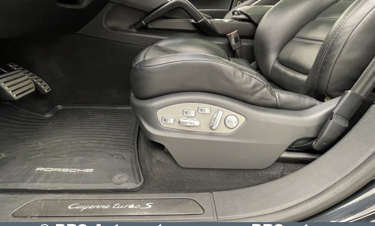 Porsche Cayenne 4.8 Turbo S Automatas 2015 full