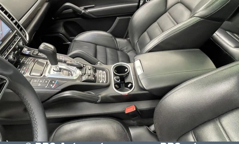 Porsche Cayenne 4.8 Turbo S Automatas 2015 full