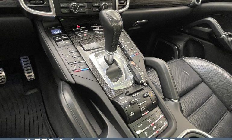 Porsche Cayenne 4.8 Turbo S Automatas 2015 full