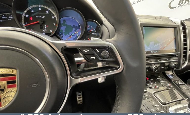 Porsche Cayenne 4.8 Turbo S Automatas 2015 full