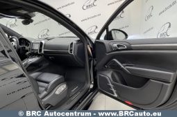 Porsche Cayenne 4.8 Turbo S Automatas 2015 full