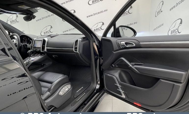 Porsche Cayenne 4.8 Turbo S Automatas 2015 full
