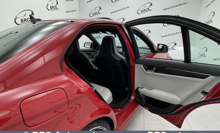 Mercedes-Benz C 63 AMG Innotech Automatas 2009 full