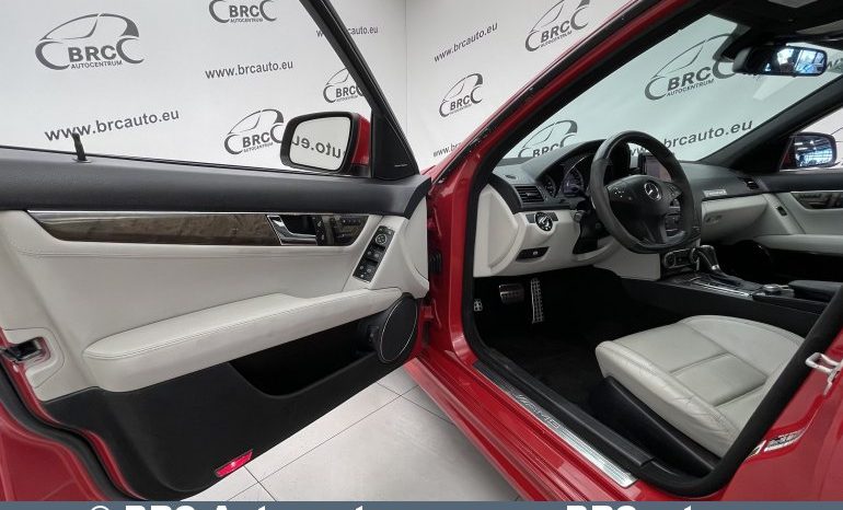 Mercedes-Benz C 63 AMG Innotech Automatas 2009 full