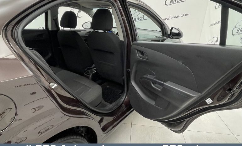 Chevrolet Aveo 1.4i Automatas 2013 full
