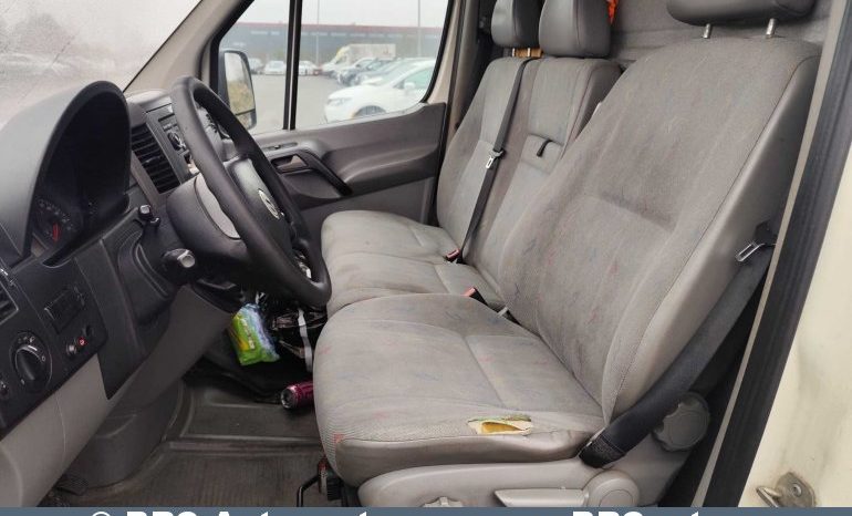 Volkswagen Crafter  2010 full