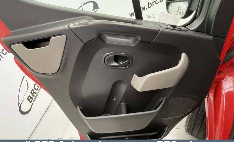 Renault Master 2.3 dCi 2012 full