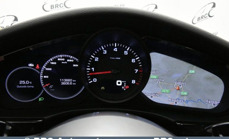 Porsche Panamera 3.0 Automatas 2018 full
