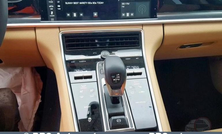 Porsche Panamera 3.0 Automatas 2018 full