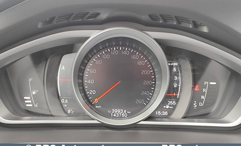 Volvo V40 2.0 D2 Automatas 2018 full