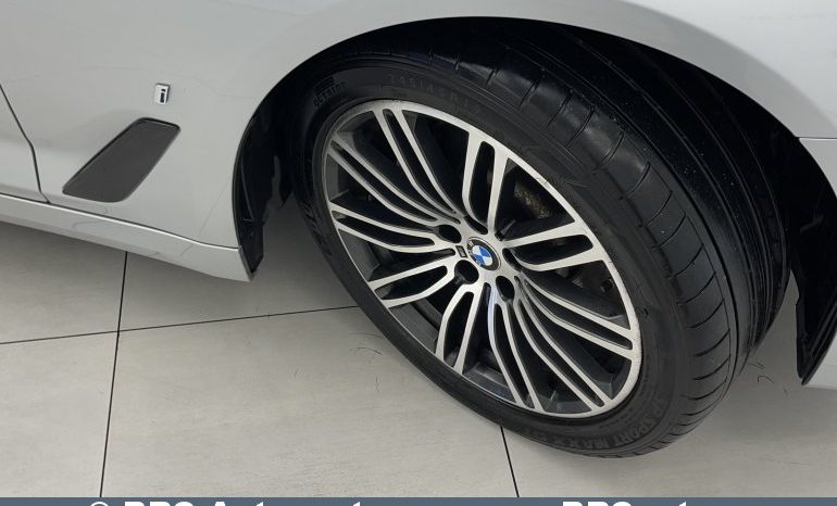 BMW 530 E IPerformance 2.0 Plug-in Automatas 2019 full