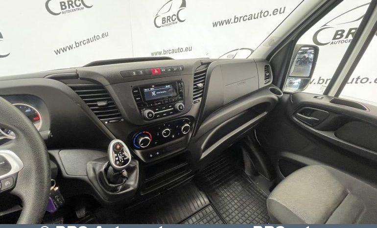 Iveco Daily 35S18 HI-Matic 3.0d Automatas 2022 full
