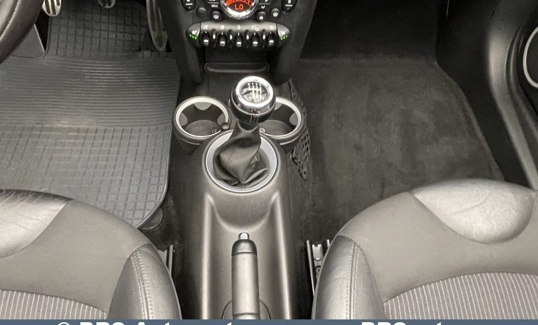 Mini Cooper d S Cabrio 2011 full