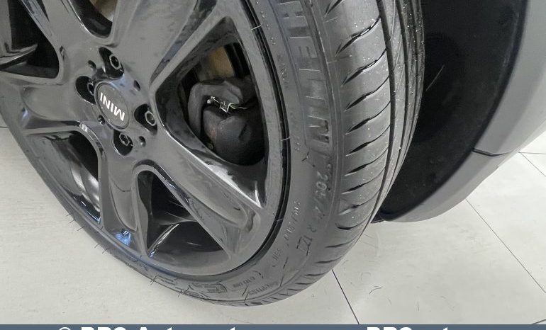 Mini Cooper d S Cabrio 2011 full