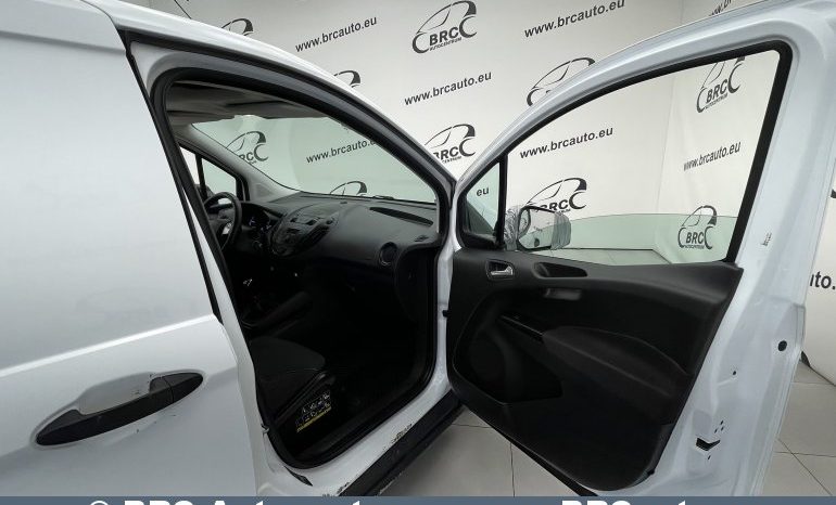 Ford Transit Courier 1.5 TDCi 2021 full