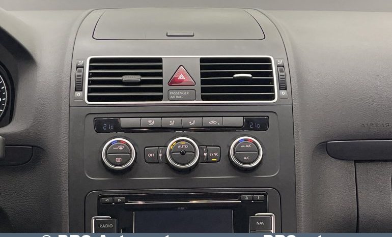 Volkswagen Touran 2.0TDI 2012 full