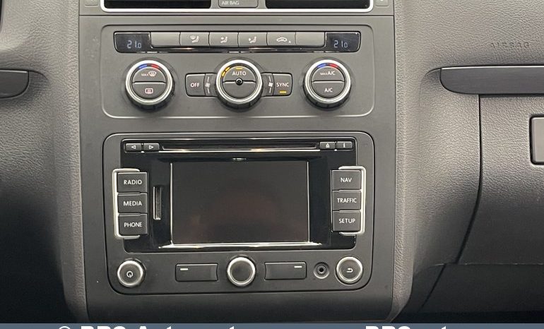 Volkswagen Touran 2.0TDI 2012 full