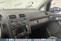 Volkswagen Touran 2.0TDI 2012 full