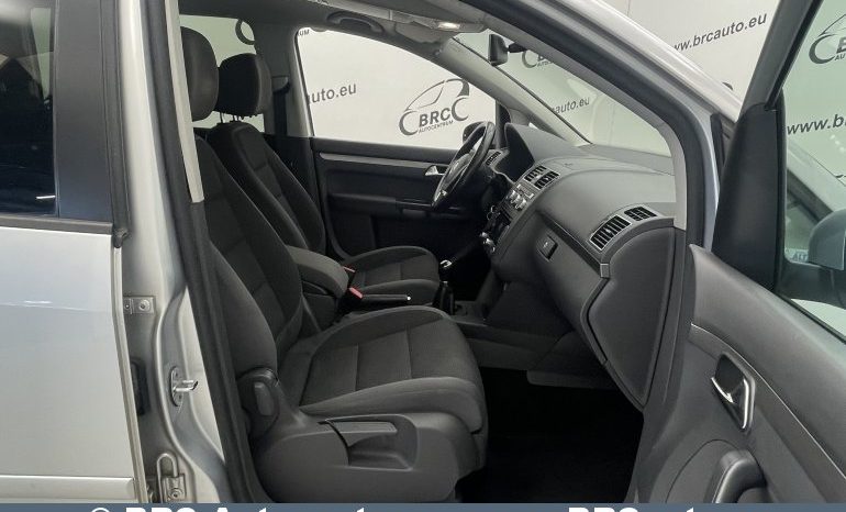 Volkswagen Touran 2.0TDI 2012 full