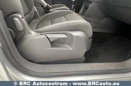 Volkswagen Touran 2.0TDI 2012 full