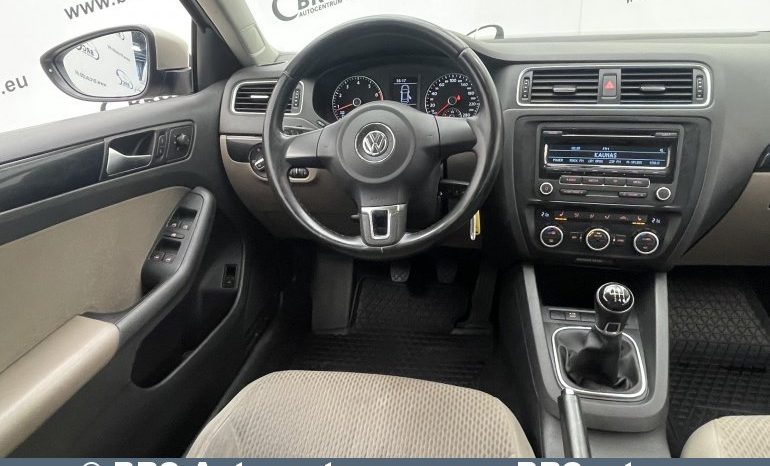 Volkswagen Jetta 1.4 TSI 2013 full