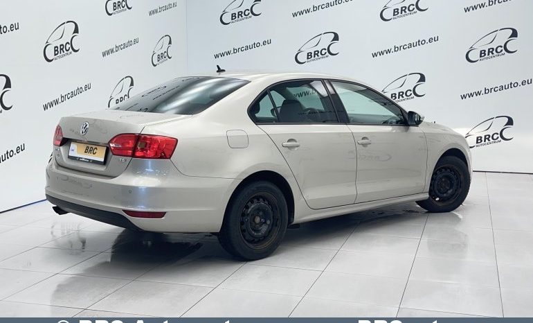 Volkswagen Jetta 1.4 TSI 2013 full
