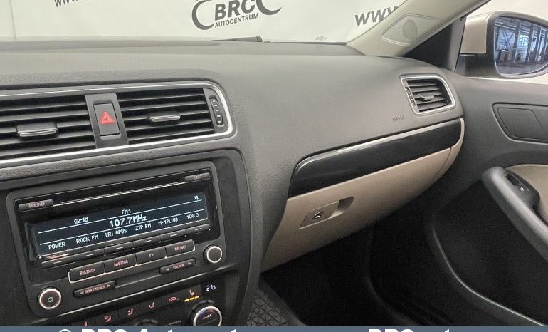 Volkswagen Jetta 1.4 TSI 2013 full